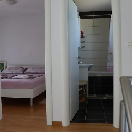 Apartment Gordana Vir